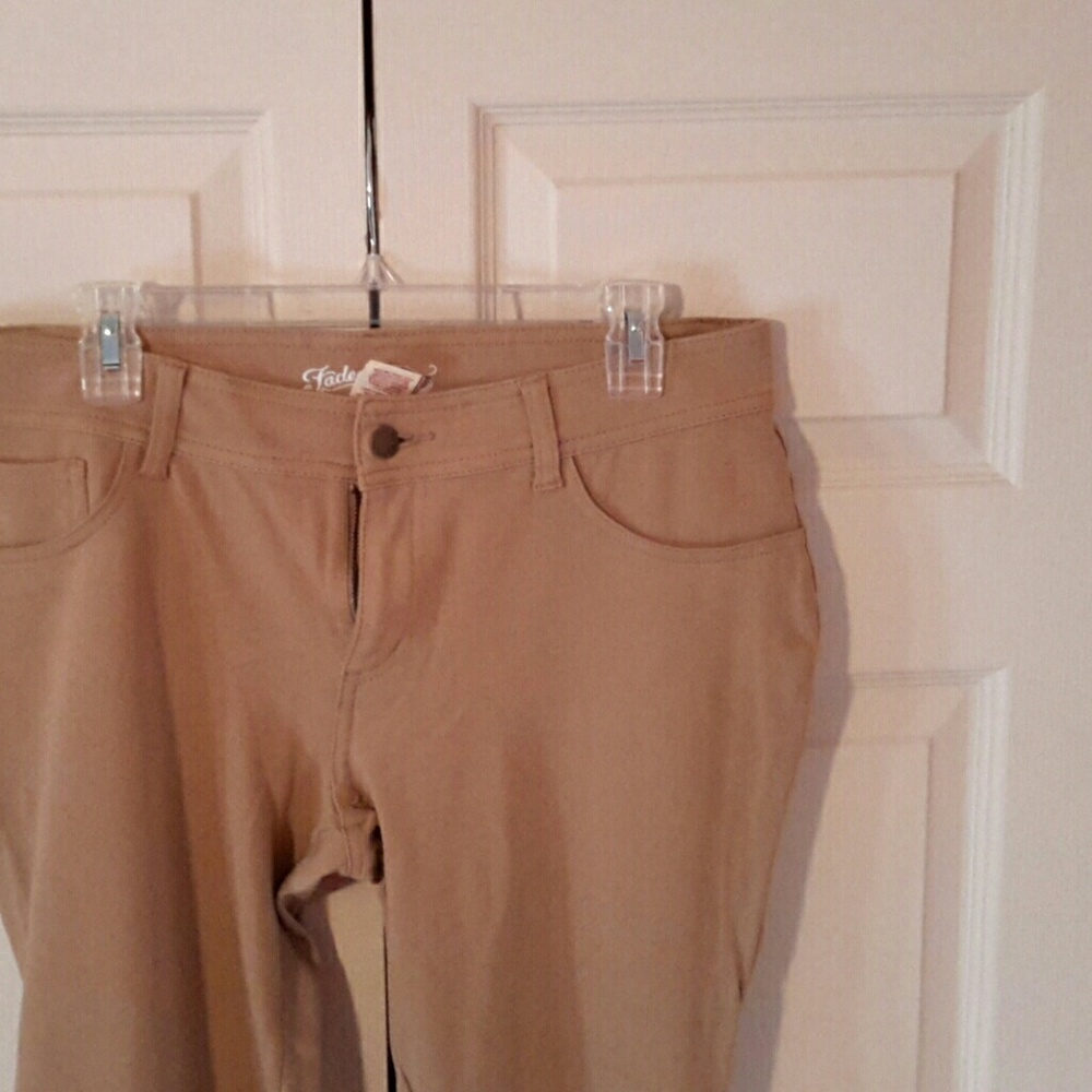 Jean's - Picture 2 of 5